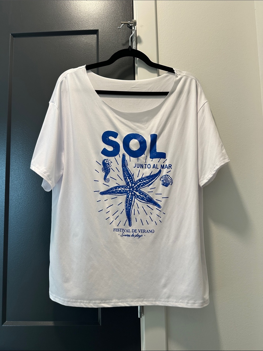 Women’s White off shoulder Graphic Tee with Blue Starfish Print